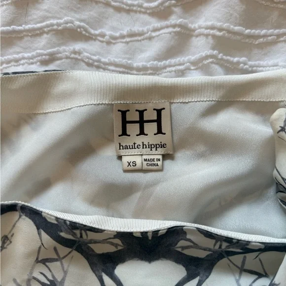 HAUTE HIPPIE | Short Side Gather Printed Silk Skirt - XS - Picture 5 of 5